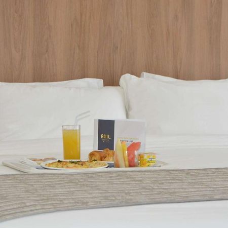 Axil Hotel Dakar Buitenkant foto