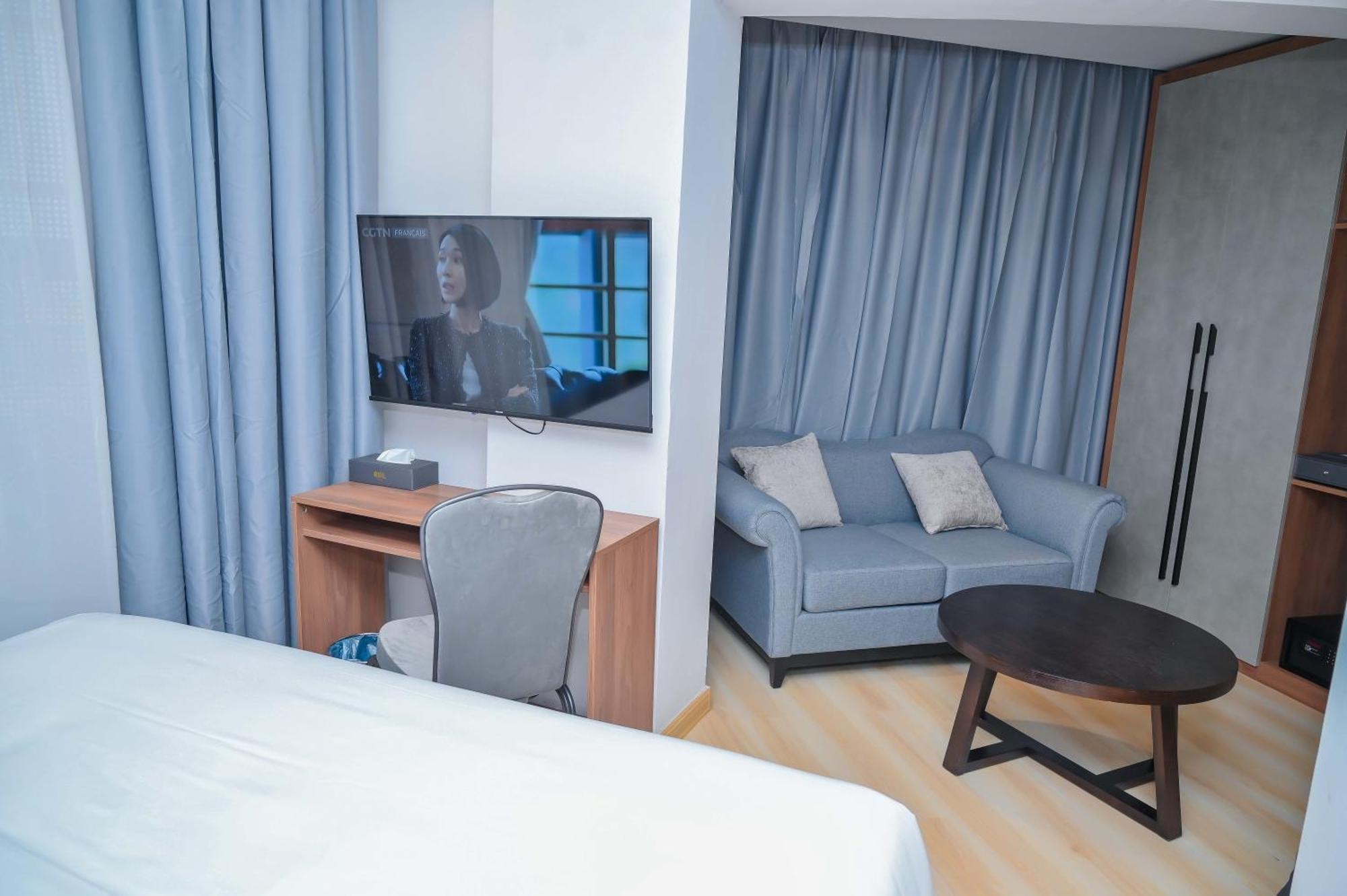 Axil Hotel Dakar Buitenkant foto